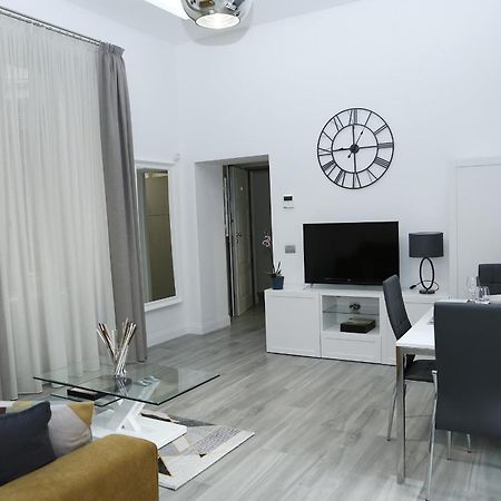 Duomo Platinum Apartments Naples Chambre photo