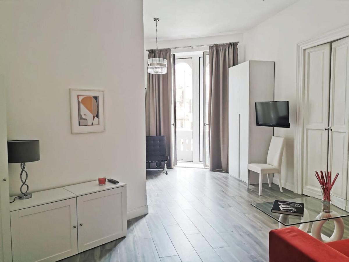 Duomo Platinum Apartments Naples Chambre photo